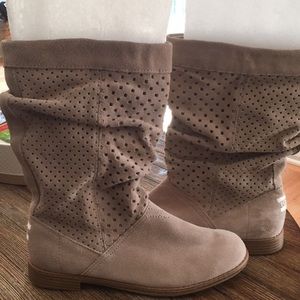 Toms Serra Oxford Tan Suede Boots